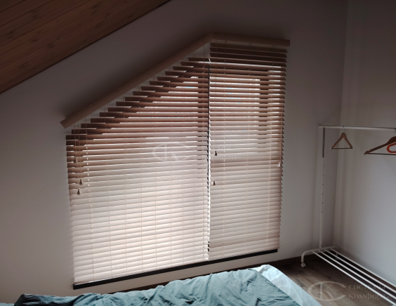 Портфолио жалюзи на треугольные окна